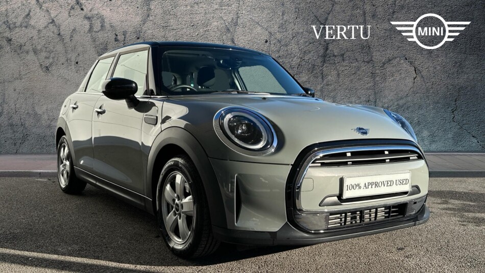 MINI Hatchback 1.5 Cooper Classic 5dr Auto Petrol Hatchback